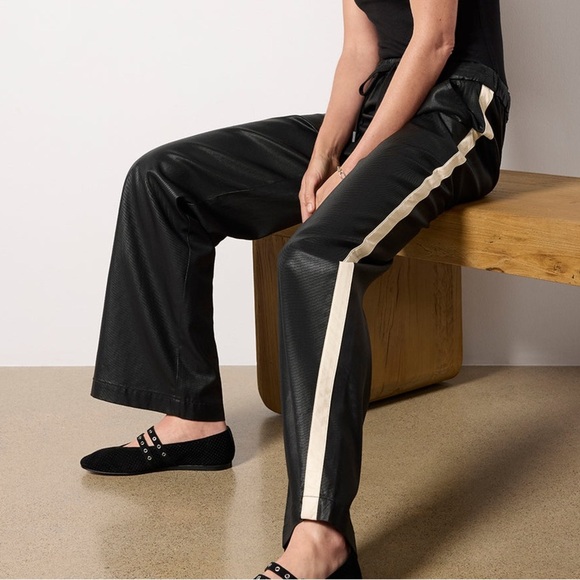 Sanctuary Pants - NWT Coated Twill Track Pant
Sanctuary